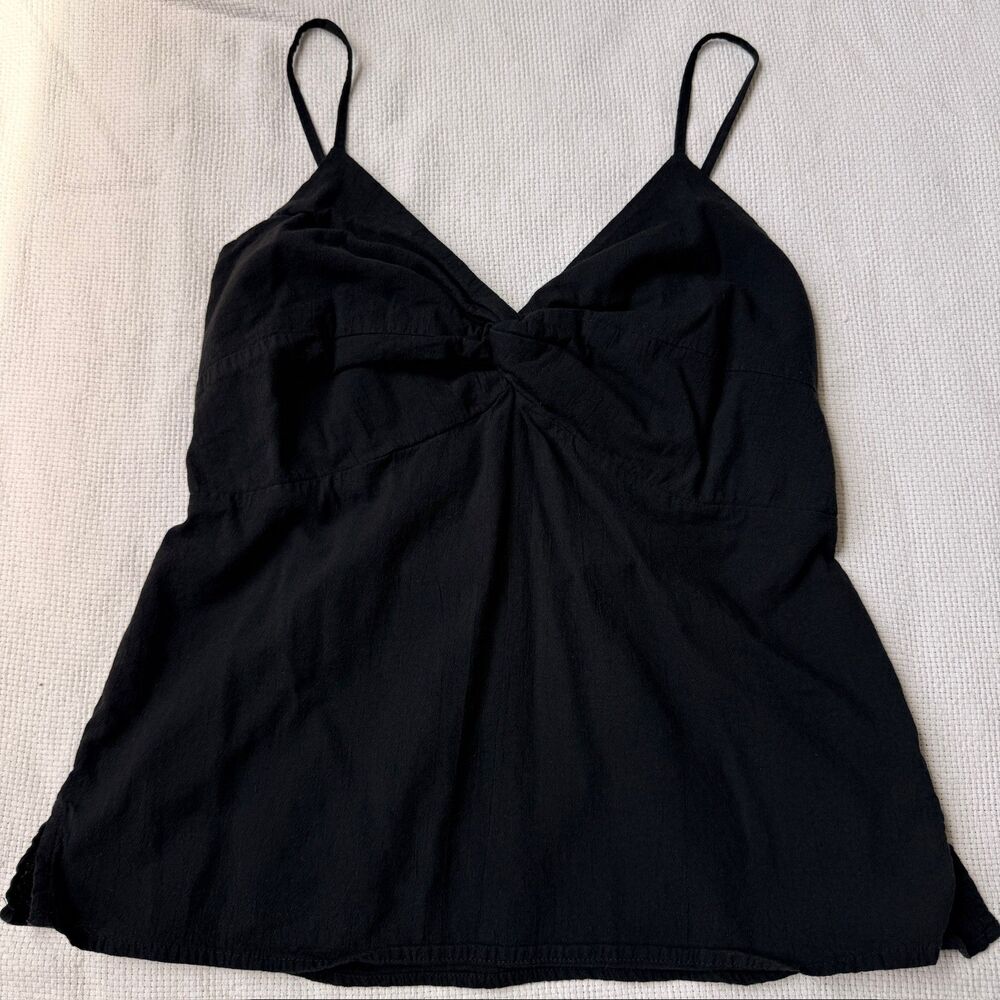 Old Navy Black Camisole Top with Spaghetti Straps - Picture 1 of 8